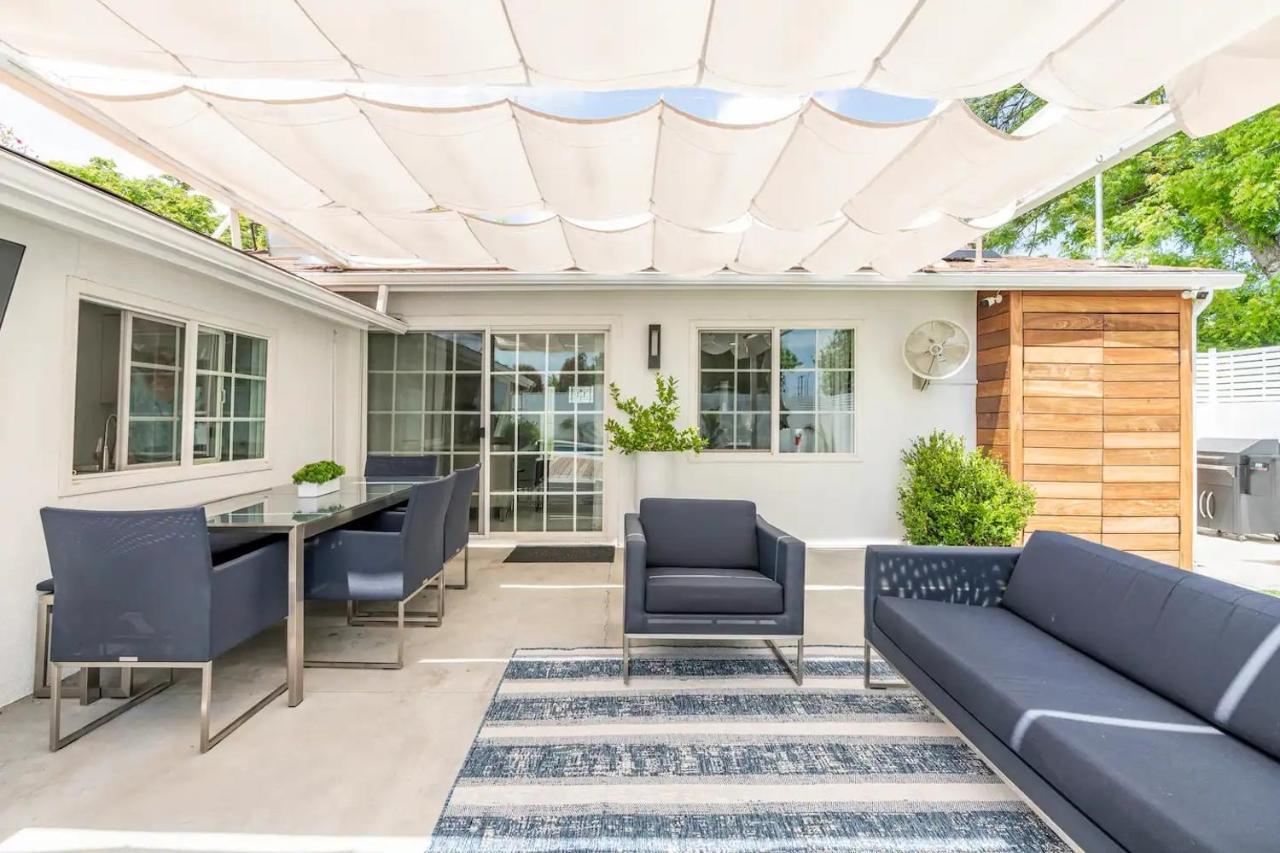 New Luxury Entertaining House With Pool Spa Sauna Tesla Charger Pets Los Angeles Kültér fotó