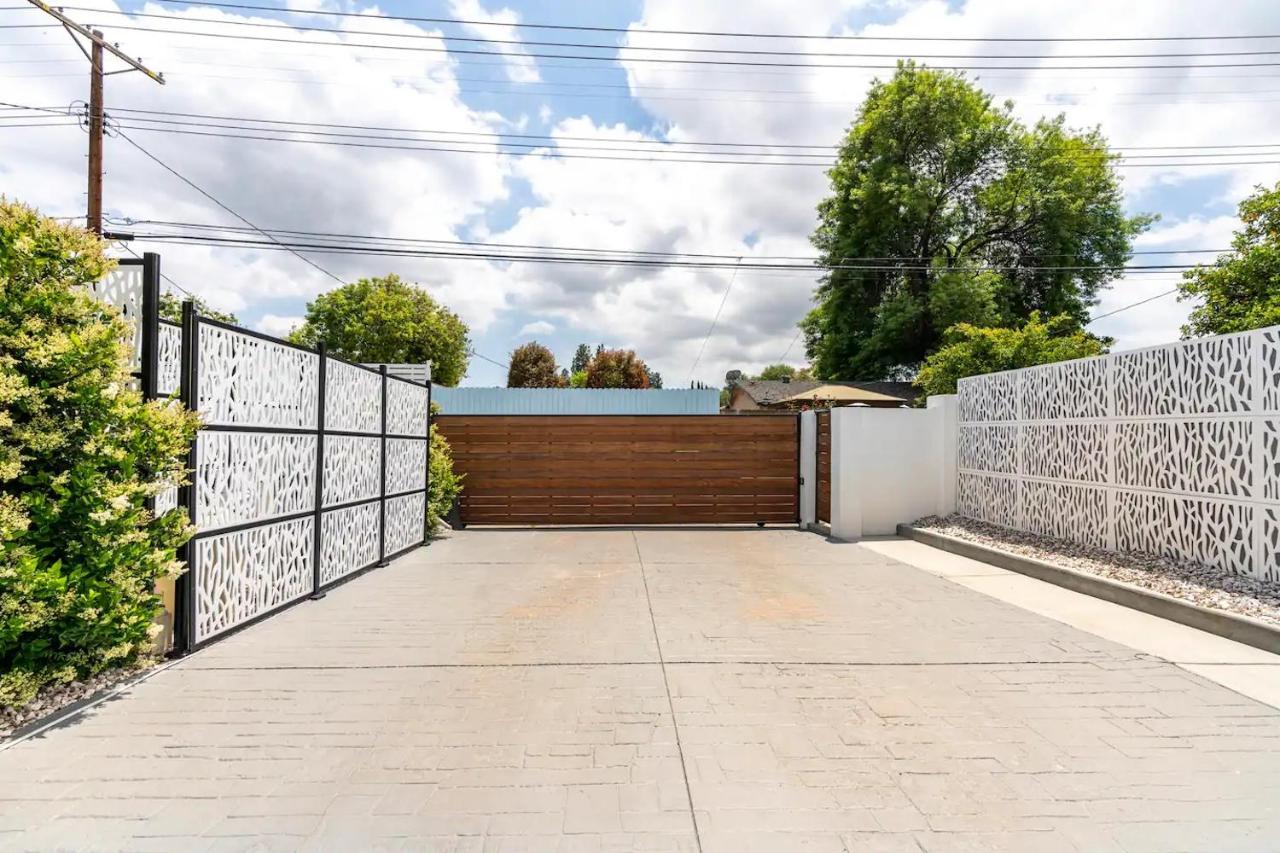 New Luxury Entertaining House With Pool Spa Sauna Tesla Charger Pets Los Angeles Kültér fotó
